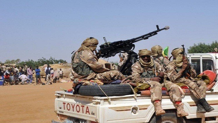 معارك بين متمردي الطوارق وجيش مالي قرب الحدود الموريتانية