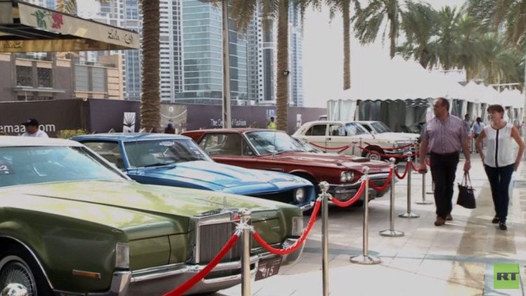 معرض للسيارات القديمة في دبي