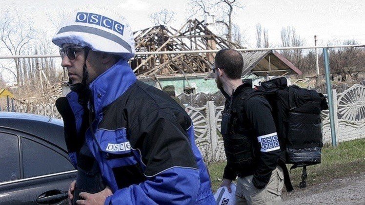 بعثة المراقبين في أوكرانيا تتعرض للقصف شرق البلاد