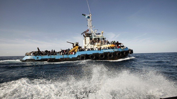 مقتل 10 وإنقاذ 5800 من الغرق قبالة السواحل الليبية 