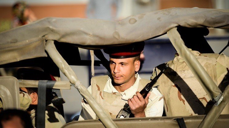 اعتقال 17 شخصا وتدمير 24 بؤرة لمتشددين في سيناء 