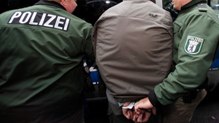 الشرطة الألمانية تعتقل أعضاء في منظمة يمينية متطرفة خططت لتفجير مساجد