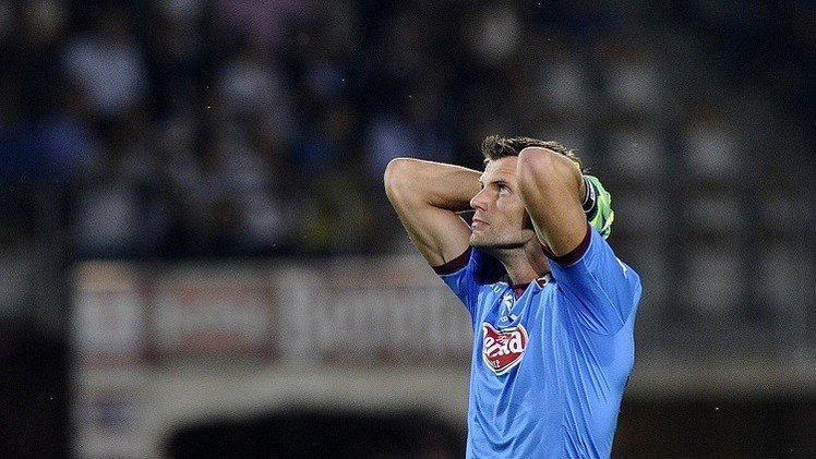 فيديو .. هدف غريب يسجله حارس تورينو في مرماه