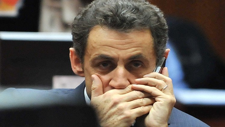 محكمة باريس تجيز استخدام مكالمات ساركوزي السرية كأدلة لتورطه
