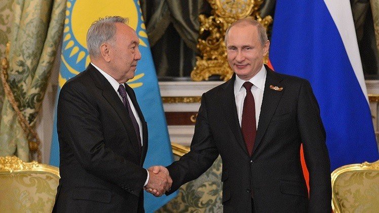 بوتين يهنئ رئيس كازاخستان بالفوز المحقق في الانتخابات الرئاسية 