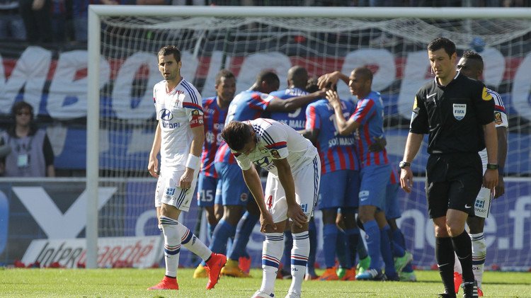 كان يقهر ليون بثلاثية ويمهد الطريق للأمراء نحو اللقب