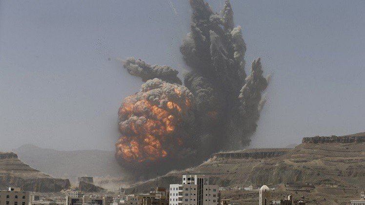 عسيري: التحالف شن 130 طلعة جوية والحوثيون يمنعون المدنيين من مغادرة صعدة