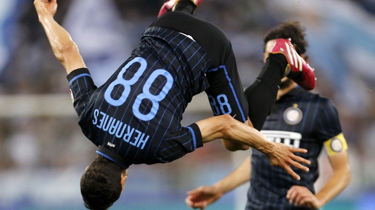 (فيديو) هرنانيس يكشف عن سبب احتفاله الغريب