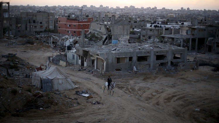 وفد برلماني ألماني يتفقد آثار الحرب الإسرائيلية على غزة