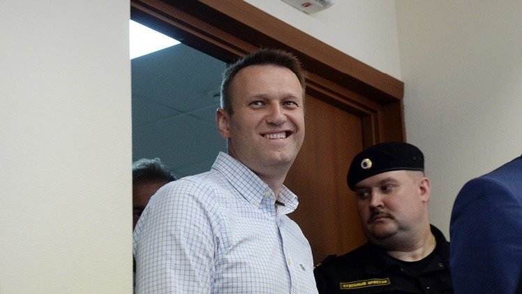 تمديد مدة الاختبار لمدون روسي معارض محكوم عليه بالسجن مع وقف التنفيذ