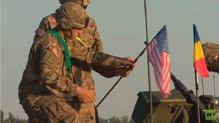 قافلة عسكرية أمريكية تعبر أراضي رومانيا قبيل انطلاق تدريبات عسكرية مشتركة (فيديو)