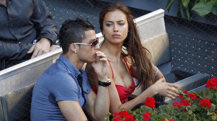 شايك تبوح بأسرار جديدة حول انفصالها عن كريستيانو .. (صور)
