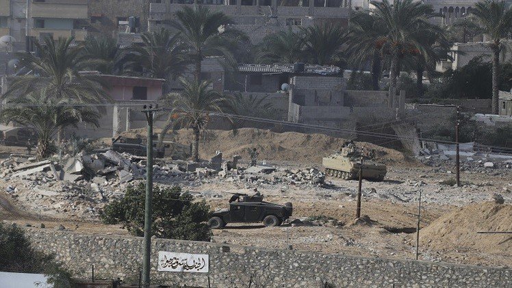 الجيش المصري يدمر 521 نفقا على الحدود مع غزة