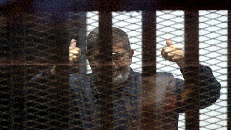 تأجيل محاكمة مرسي في قضية إهانة القضاء إلى 27 يوليو 