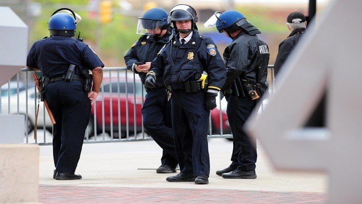 اعتقال 71 شخصا في كليفلاند الأمريكية خلال احتجاجات على تبرئة شرطي أبيض
