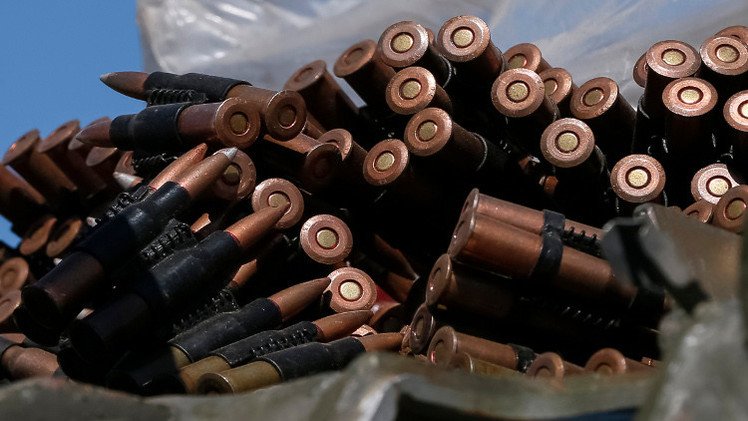 الشرطة اليونانية تعتقل سوريا حاول العبور لتركيا وبحوزته 95 الف طلقة