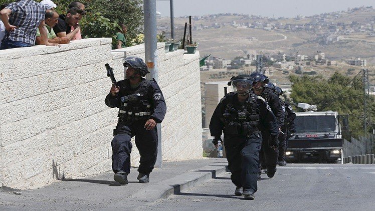اعتقال 6 فلسطينيين و6 إسرائيليين في القدس الشرقية