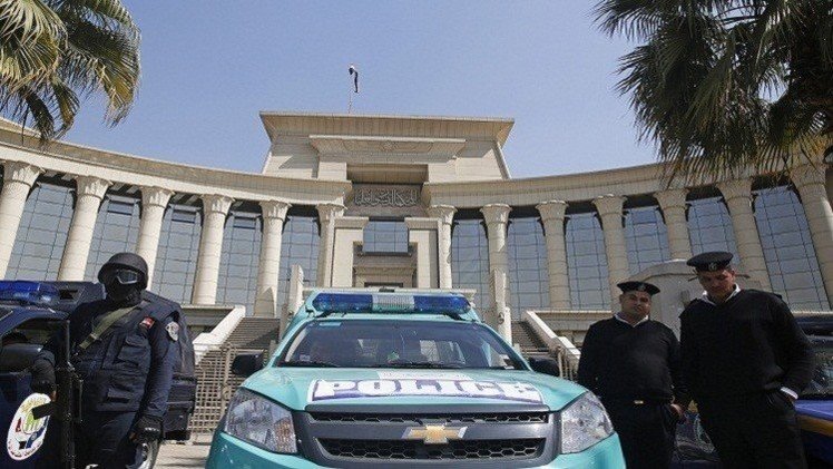 محكمة مصرية تقضي بإعدام 8 من الإخوان بينهم قيادي  