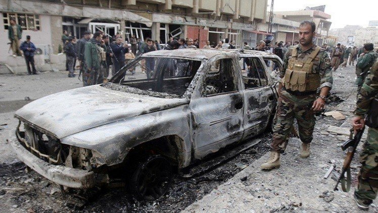 مقتل 10 أشخاص وجرح نحو 30 في تفجيرات ضربت بغداد (فيديو)