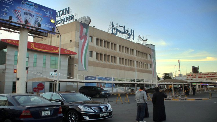 الكويت تغلق قنوات تلفزيونية معارضة