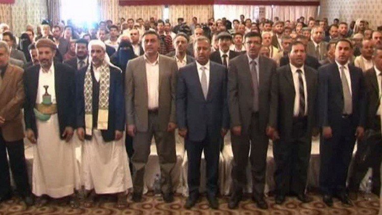 الحوثيون يوافقون على محادثات سلام والحرب متواصلة