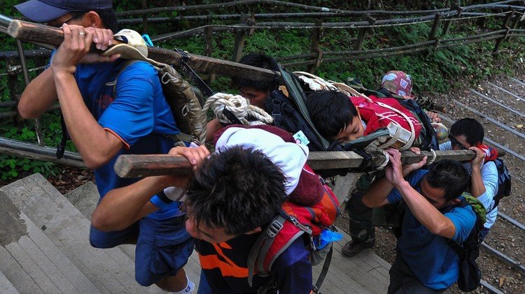 ارتفاع عدد ضحايا الزلزال في ماليزيا إلى 16 قتيلا