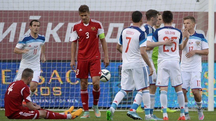 روسيا تكرم جارتها بيلاروس برباعية وديا