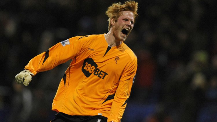 ليفربول يتعاقد مع حارس هنغاريا بوغدان مجانا