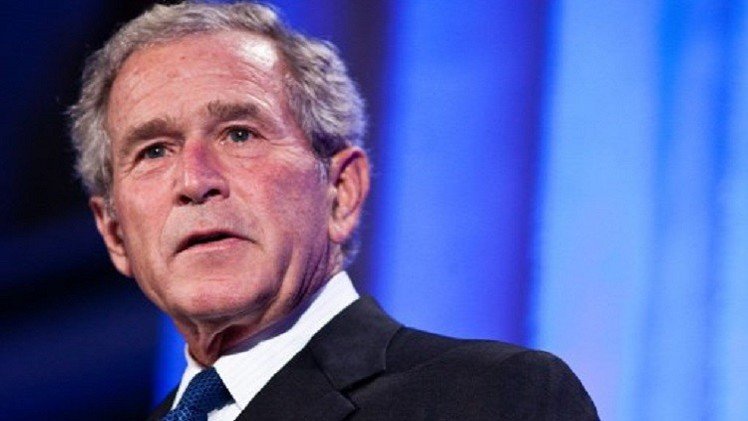 بوش الابن يدعم عملية برية عسكرية لدحر 