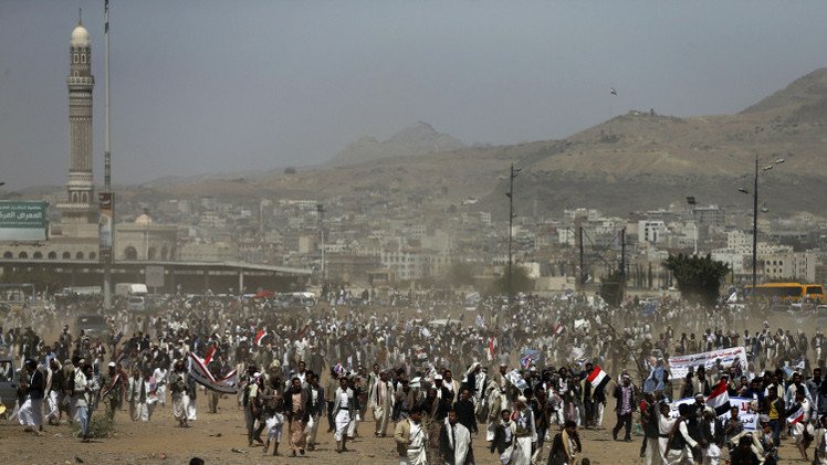 الحوثيون يسيطرون على مدينة يمنية حدودية