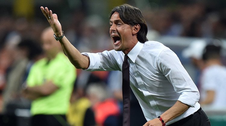 رسميا .. إقالة إنزاغي مدرب ميلان