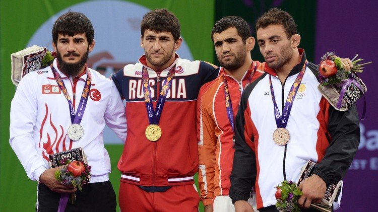 الروسي غيدويف بطلا للمصارعة في الألعاب الأوروبية