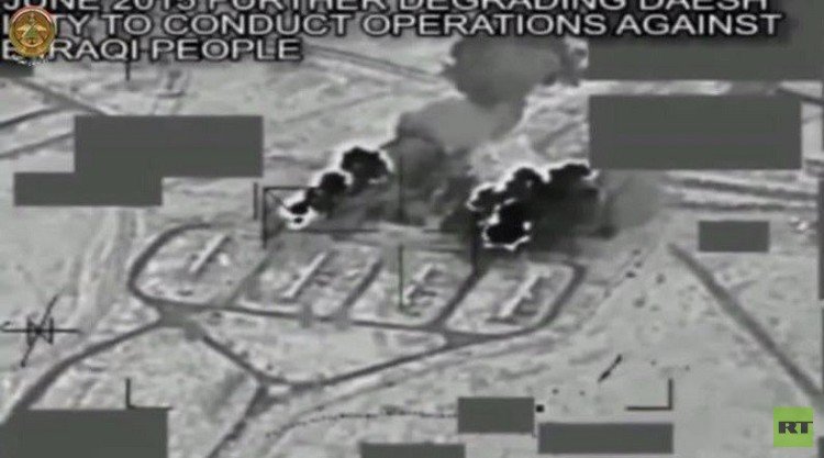 التحالف يقصف أهدافا لـ"داعش" قرب مصفاة بيجي العراقية (فيديو)