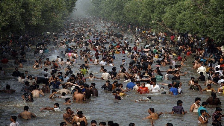 ارتفاع حصيلة ضحايا موجة الحر في باكستان إلى أكثر من 600 شخص