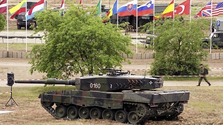 الناتو يناقش سبل نشر آلاف الجنود والآليات في أوروبا