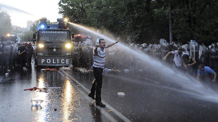 موسكو تأمل في تسوية الوضع في أرمينيا في أقرب وقت