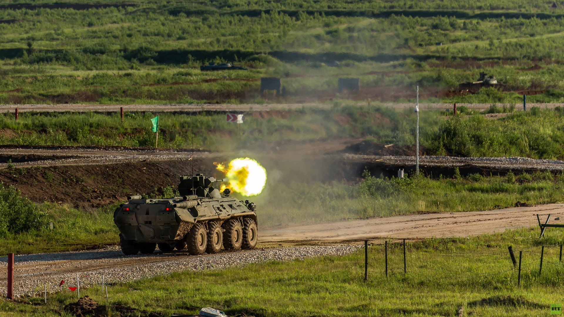 ناقلة الأفراد المدرعة 82 آ