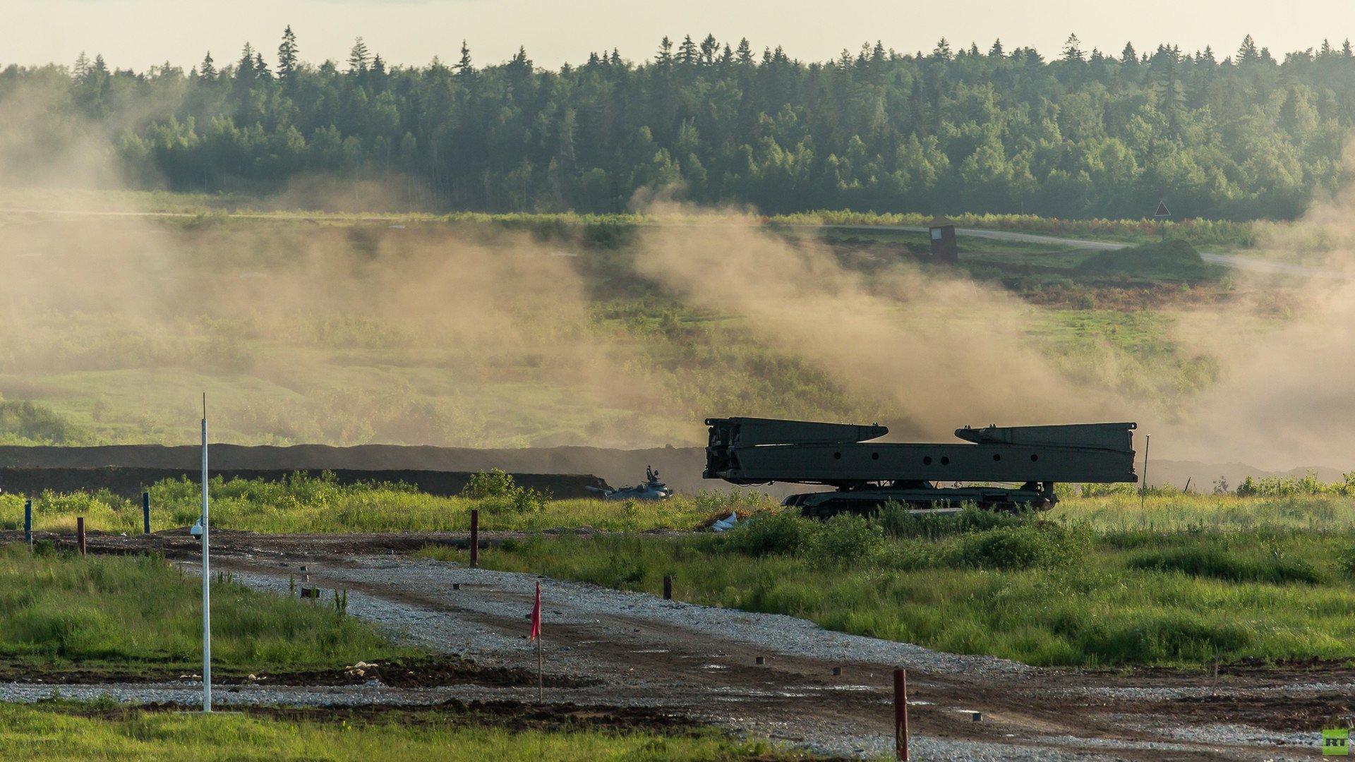 عربة المهندسين المجنزرة