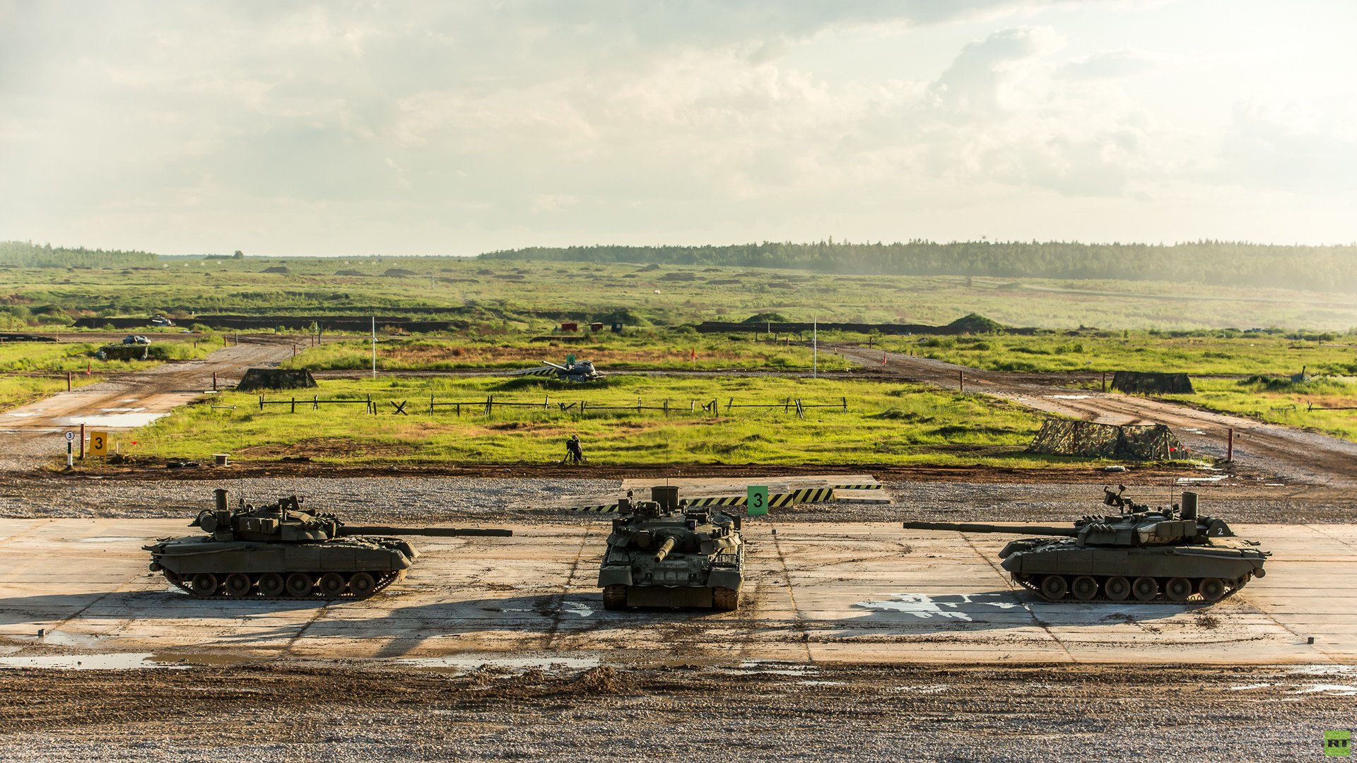 حركات لدبابات تي 80