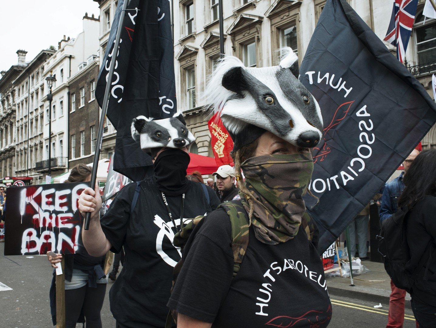 مشاركون في التظاهرة ضد سياسة التقشف في لندن