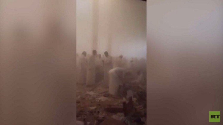 مقتل 25 شخصا بتفجير مسجد الصوابر بالكويت