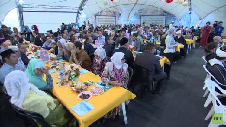 فعاليات خيمة رمضان 2015 في موسكو