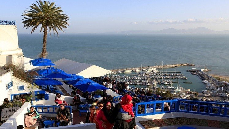 تراجع عدد السياح الروس المتجهين إلى تونس 