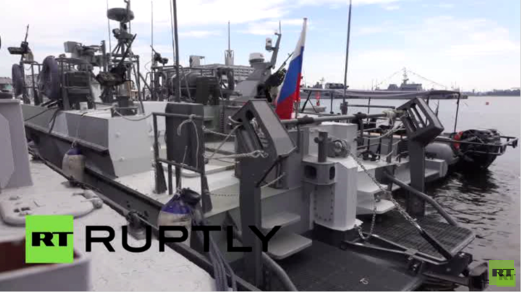 شركة كالاشنيكوف تكشف عن قواربها الهجومية في المعرض البحري الحربي الدولي (فيديو)