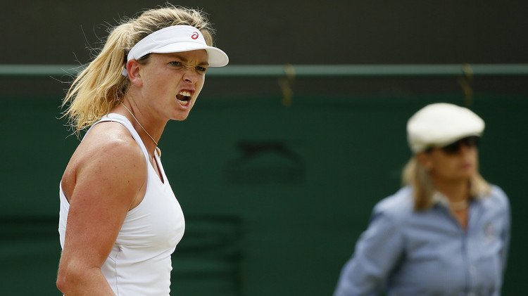 كوكو تطيح بسافاروفا من بطولة ويمبلدون.. (صور)