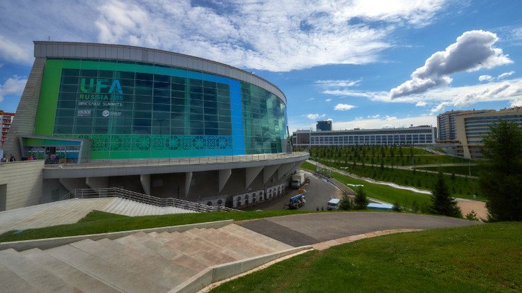 لافروف يؤكد عدم توسع "بريكس" ويرحب بانضمام الهند وباكستان إلى "شنغهاي"