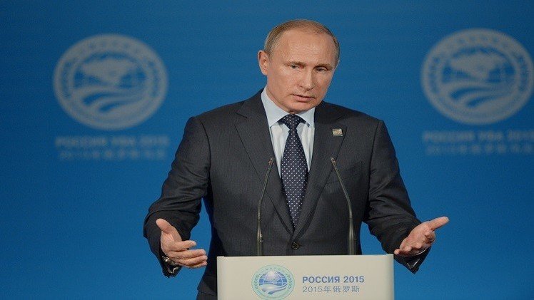 بوتين: الاقتصاد الروسي سيتجاوز الأزمة التي يواجهها 
