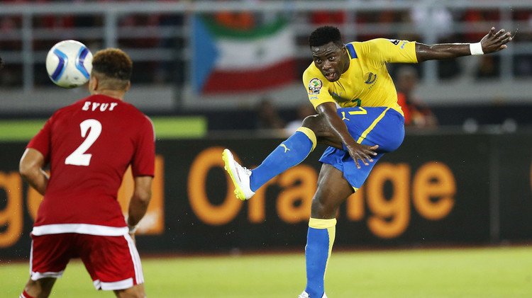 الأهلي يوقع مع الغابوني مالك إيفونا