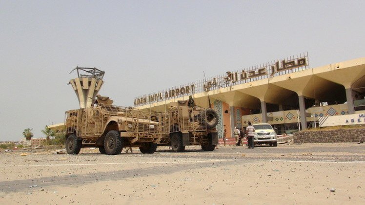 وصول وزراء يمنيين إلى عدن تمهيدا لانتقال هادي إليها