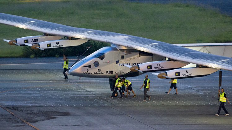 توقف برنامج الطائرة "سولار إمبولس 2"